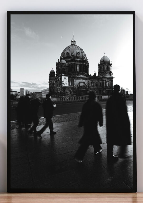 Cuadro foto caminata blanco y negro